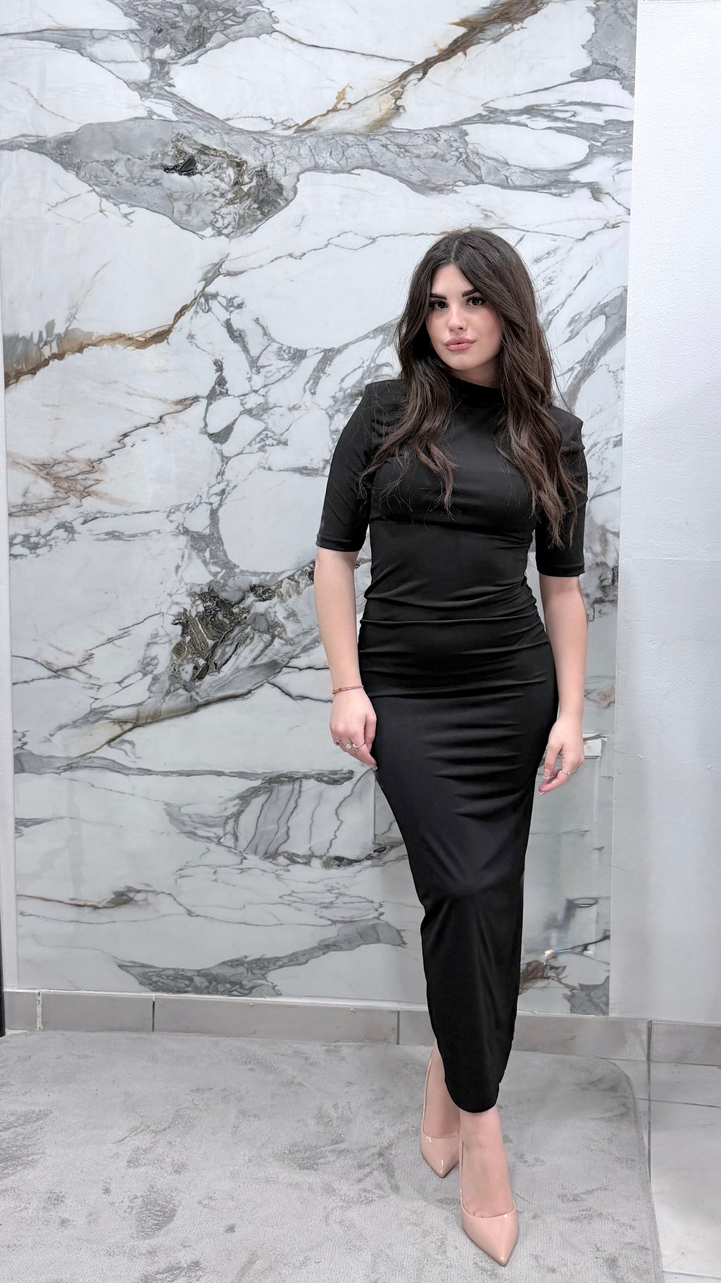 Abito Silhouette Icon