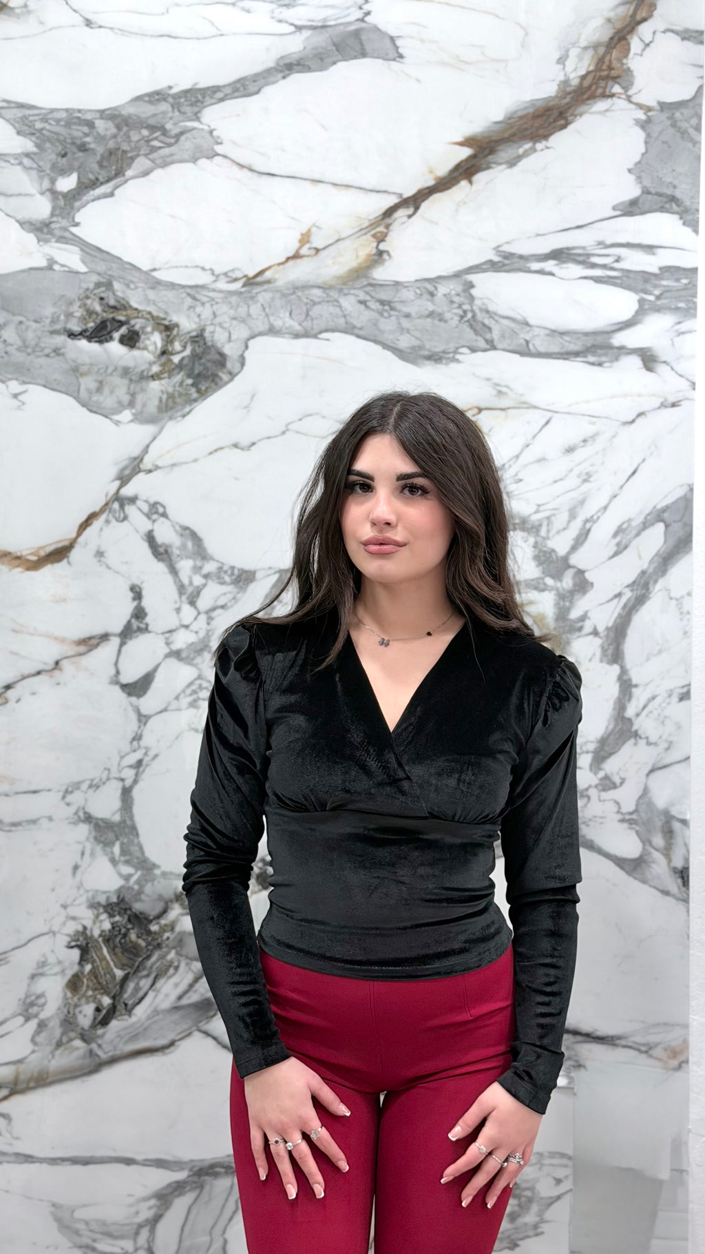 Maglia Noir Élégance